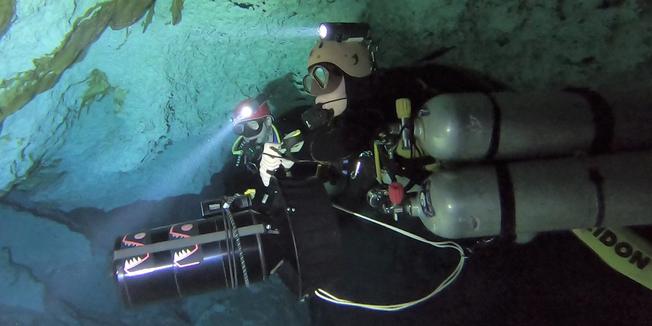 ADVANCED CAVE
DPV DIVER