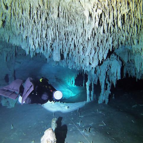 CAVE DIVING