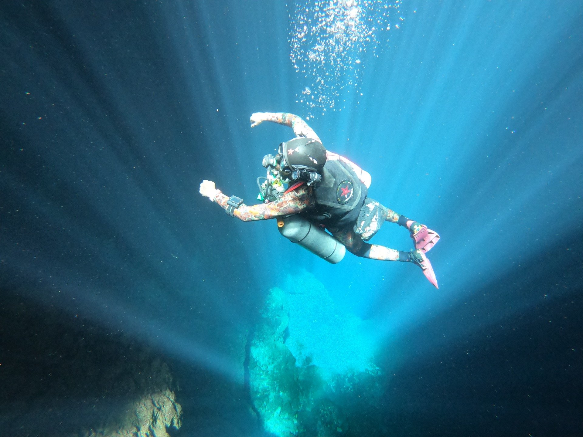 Advantages of Sidemount Diving